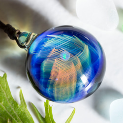 WINGS OF UNIVERSE 硼矽玻璃吊墜 wu2 第5張的照片