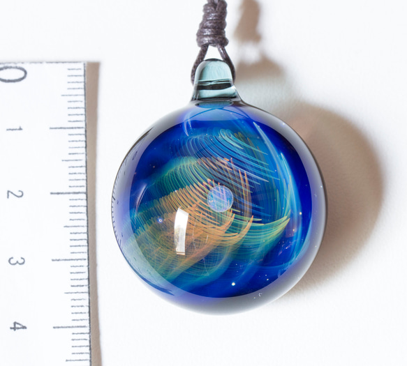 WINGS OF UNIVERSE 硼矽玻璃吊墜 wu2 第8張的照片