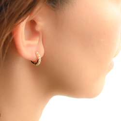 pearl one touch Hoop Pierce 第3張的照片