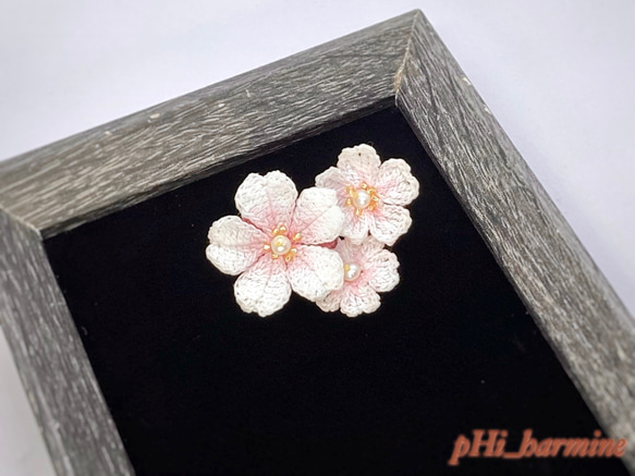 レース編みブローチ 桜/crochet cherry blossoms brooch