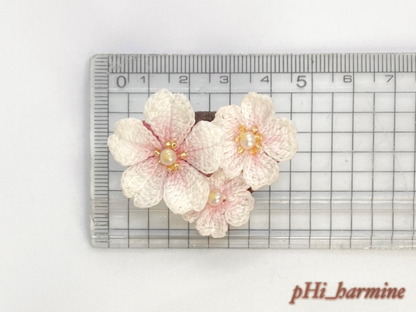 レース編みブローチ　桜/crochet cherry blossoms brooch 7枚目の画像