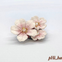 レース編みブローチ　桜/crochet cherry blossoms brooch 3枚目の画像