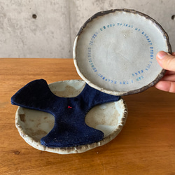 プレート / ブルーの陶器　皿 x２枚 2枚目の画像