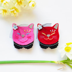 一点物【おねむねこブローチ】綺麗な猫には毒があるA（フェルト・ビーズ刺繍・ピンク・個性的・ゴスロリ・地雷系・インテリア） 5枚目の画像