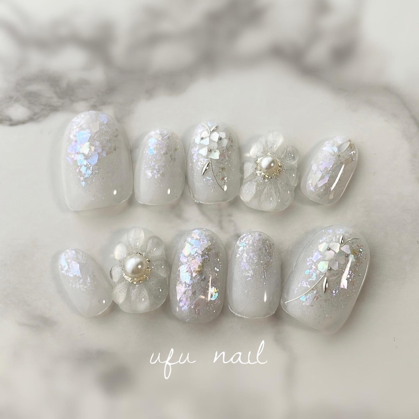 white sorbet luminous flower nail ホワイトソルベ ルミナスフラワーネイル