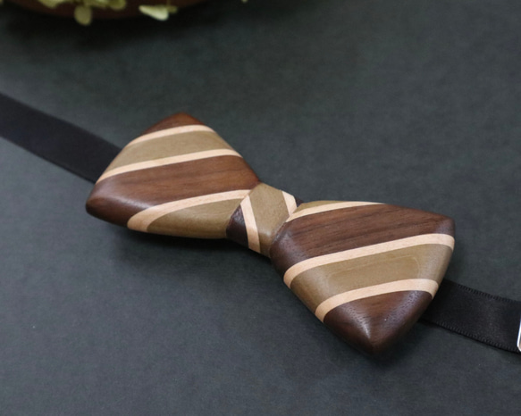 木製蝶ネクタイ【朴×ウォルナット×メープル】 8枚目の画像