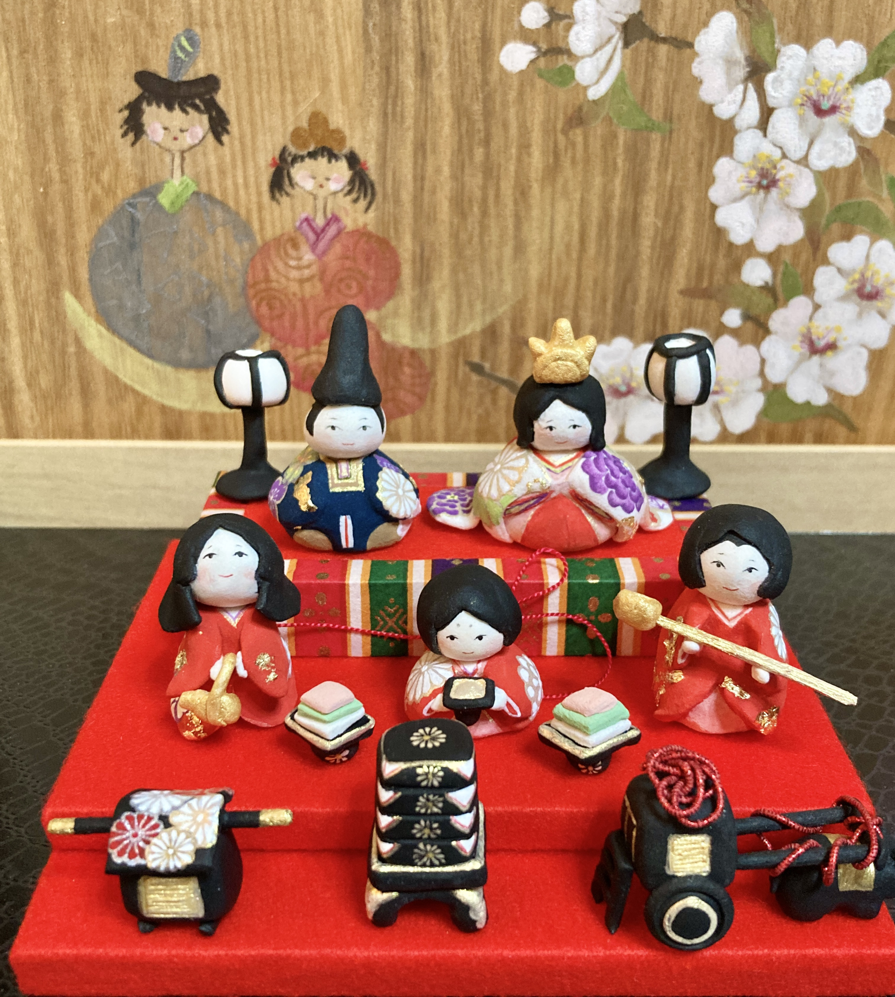 ミニチュア雛人形三段飾り 粘土細工 桐箱入り ひな人形・雛飾り