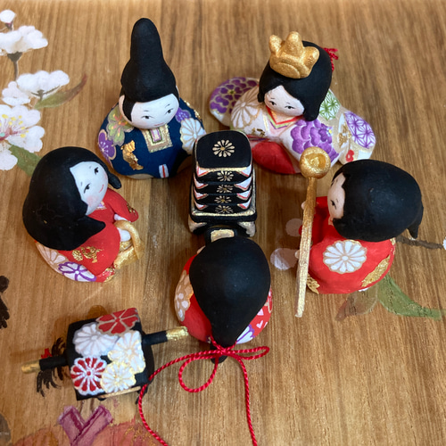 つまみ細工　雛人形三段飾り　(1) オシャレな段飾り✨雛人形🎎【100均素材】まだ間に合う✨ - YouTube