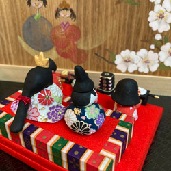 ミニチュア雛人形三段飾り　粘土細工　桐箱入り 4枚目の画像