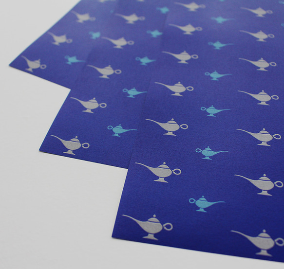 魔法のランプの包装紙（ロイヤルブルー）　A4サイズ（8枚入り）デザインペーパー　ラッピングペーパー　 3枚目の画像