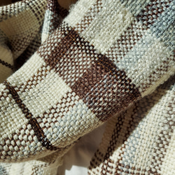 手織り　シルクウールとシルクのやさしいマフラー　作品2307 5枚目の画像