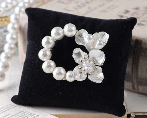 シルバー パール ブローチ 専用ケース付き　コサージュ風 パール ブローチ コサージュ◇結婚式、七五三、成人式、入園式、入学式