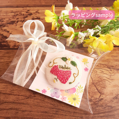 苺の刺繍ブローチ/ヘアゴム(大) ブローチ なみのいろ 通販