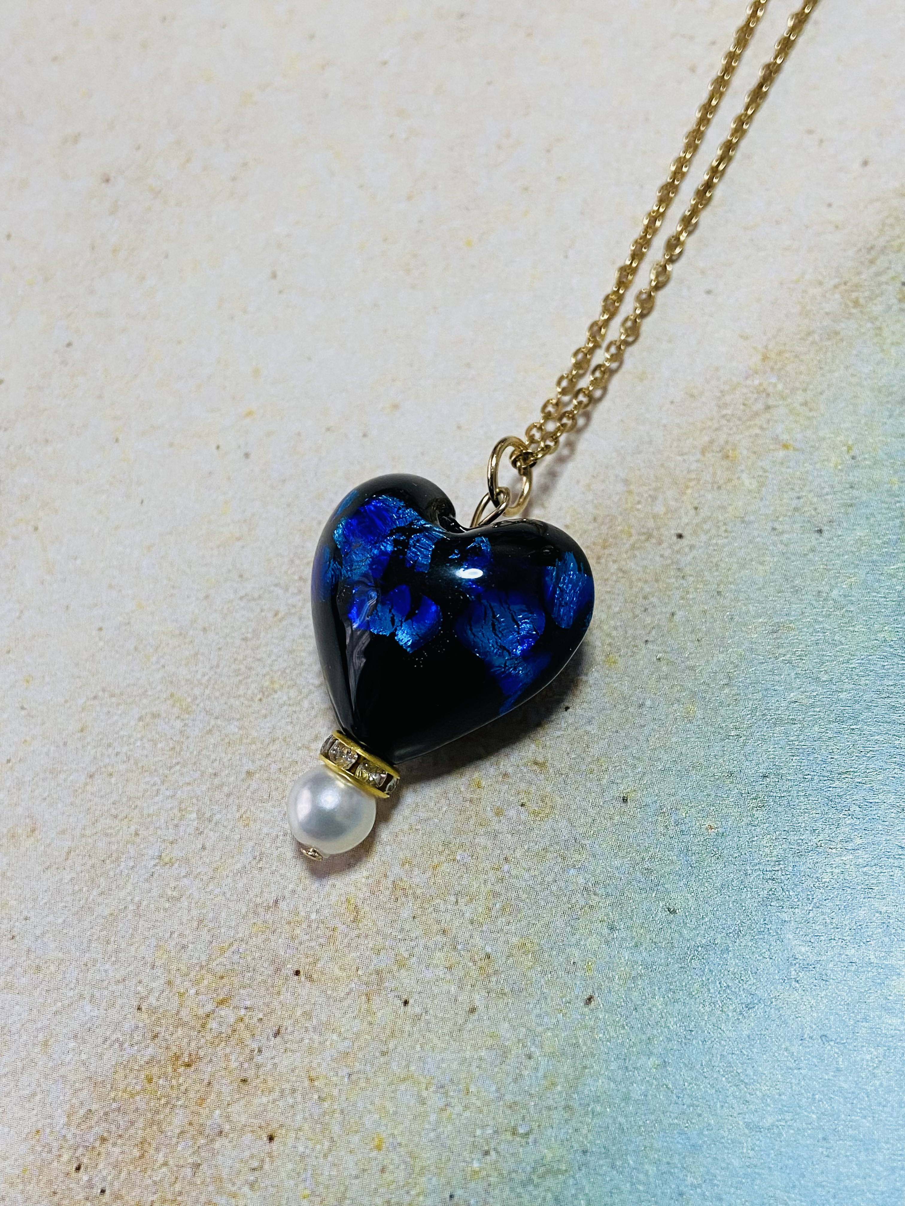 海のしずく★ホタルガラス　ハート型ネックレス　ブルー　サージカルステンレス　金属アレルギー対応