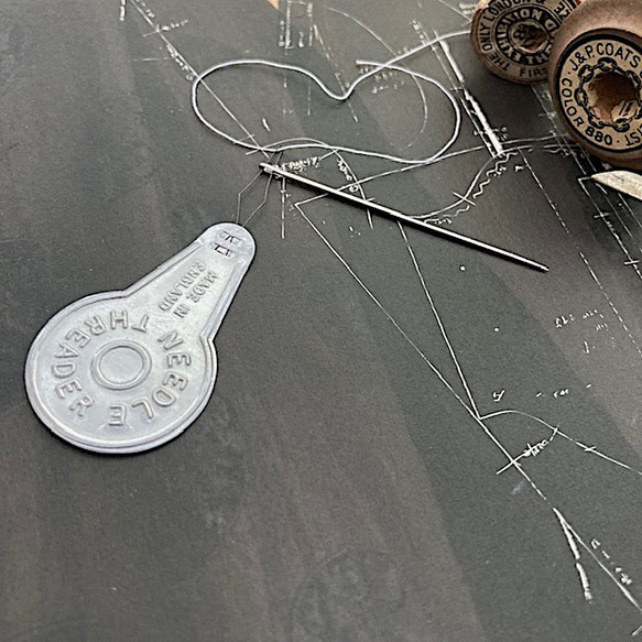 海外ビンテージ 蝶のロゴ ソーイング 裁縫糸 立体糸巻き12個 箱付きAセット