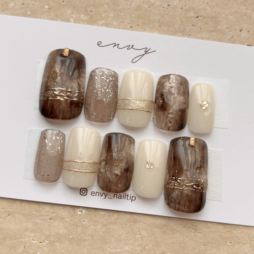 ネイルチップ ニュアンス卒業式成人式 前撮り 振袖 袴 着物 和柄 淡色ベージュ ネイルチップ サイズオーダー 成人式 振袖 袴 前撮り 卒業式 和柄