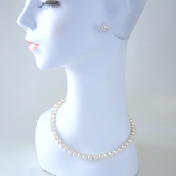 [嬌小] 8 毫米珍珠正裝項鍊和耳環 2 件套 第14張的照片