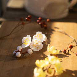 白梅 の 布花 ブローチ 8枚目の画像