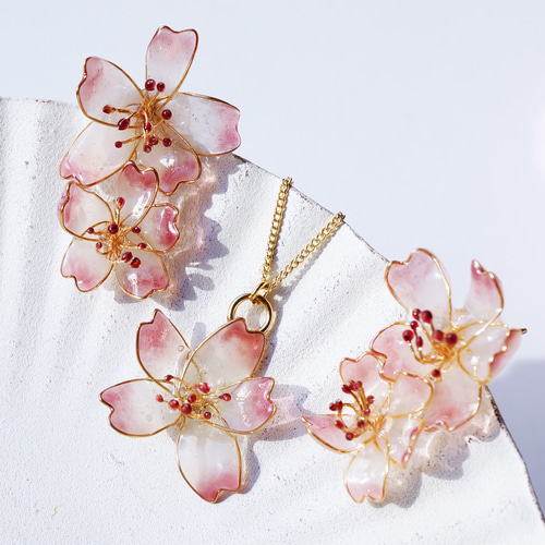 ほんのり桜jewelryセット ピアス(スタッド・一粒) ArtRier ほんのり桜jewelryセット ピアス(スタッド・一粒) ArtRier