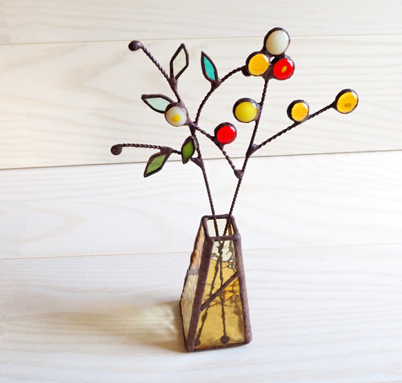 ステンドグラスの春色一輪挿し（お花付き） 6枚目の画像