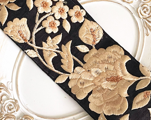 066 ] インド刺繍 リボン 黒 ブラック 花柄 幅:6cm リボン