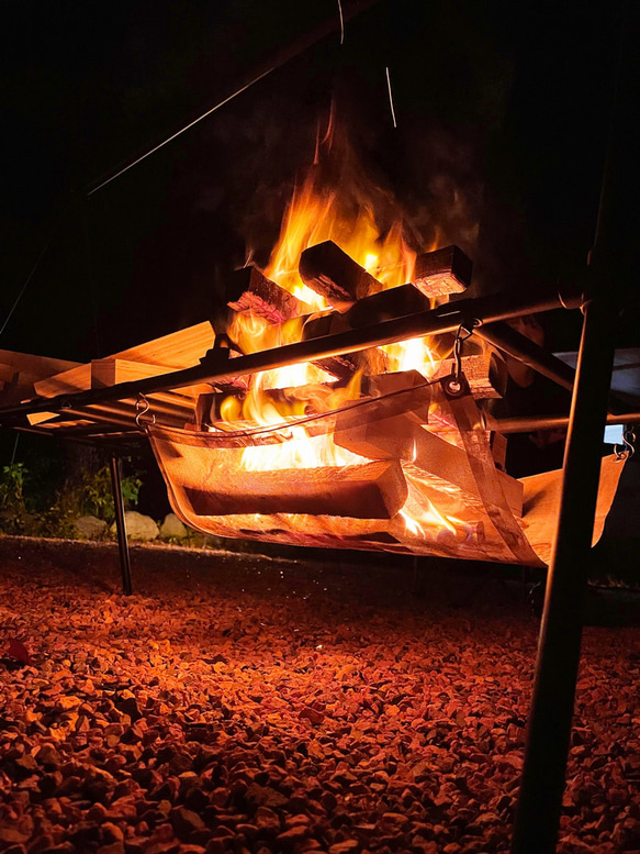 薪 ホワイトポプラ積層材 サイズ混合２２kg 送料無料 焚火 キャンプファイヤー アウトドア燃料 BBQ 16枚目の画像