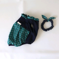 完成品フレンチブルドッグ服 リバティファリンドン柄グリーン系ふんわりスカートのタンクトップ シュシュつきＬサイズ 3枚目の画像