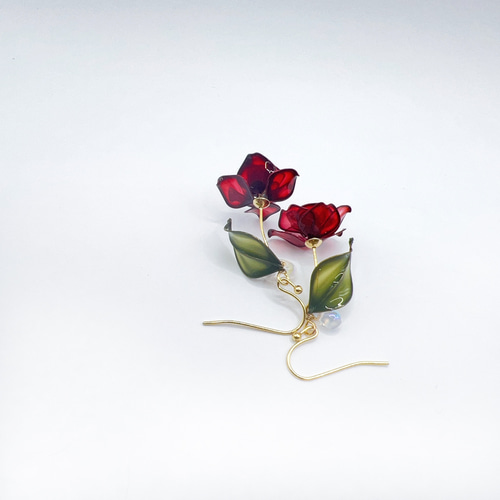 一輪の薔薇 ピアス(各種金具変更有)レッド ディップアート アメリカン