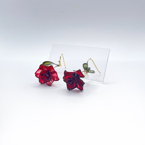 一輪の薔薇 ピアス(各種金具変更有)レッド ディップアート アメリカン