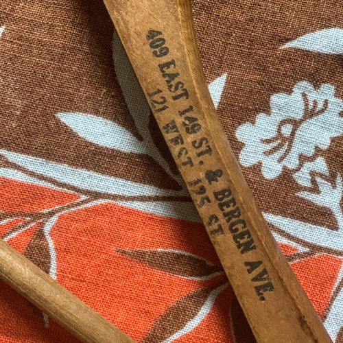 アド付き ビンテージ木製ハンガー アメリカ製【Made in USA 1940 アド付き ビンテージ木製ハンガー アメリカ製【Made in USA 1940