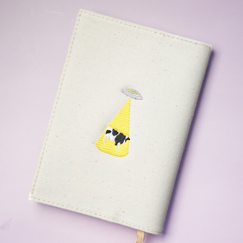 名入れ可】刺繍ブックカバー 文庫カバー 文庫本サイズ 日本製 読書好き