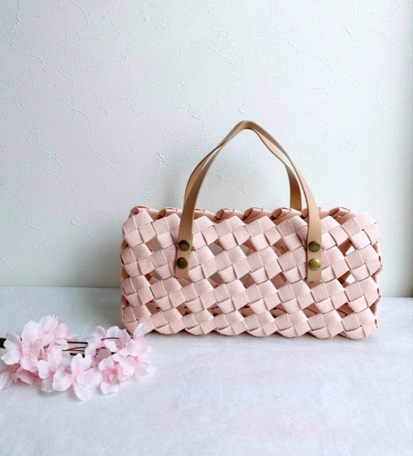【9色より選べる】 大人かごバッグ Ｍ 桜 pink 本革ハンドル ギフト 着物 浴衣 卒業式 袴にも素敵 1枚目の画像