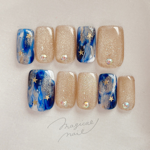 夜空の星ネイル ゴールドマグネット ネイルチップ ニュアンス ネイビー