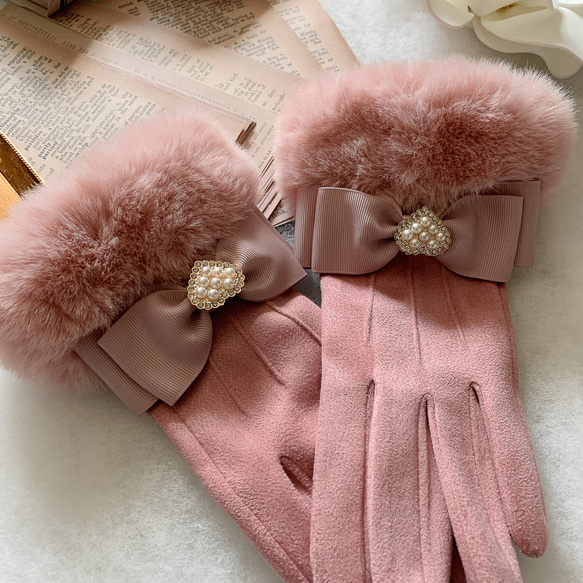 新作♡ スマホ対応　リボン　ハート　パールビジュー　エコファー　ピンク　手袋　バレンタイン 5枚目の画像