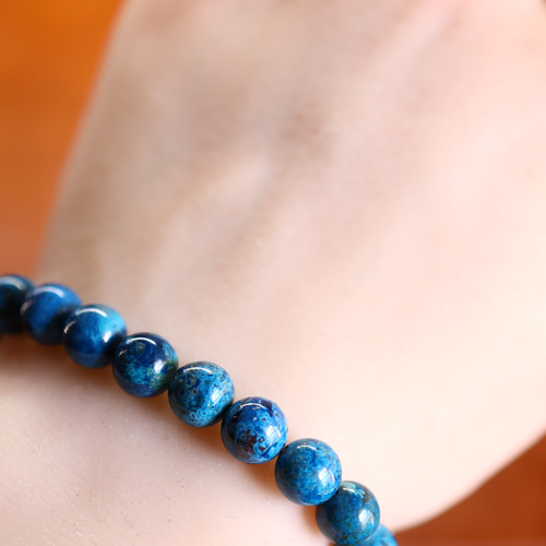 ☆超希少石☆…☆ブルークリソコラ（シャッタカイトブルー）8ミリ