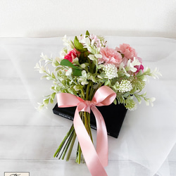 カーネーションとバラのインテリアブーケ　アーティフィシャルフラワー　造花　花束　ブーケ　ピンク　プレゼント　ギフト　 3枚目の画像