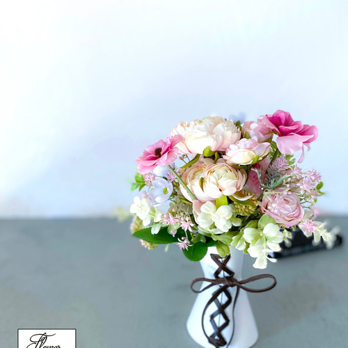 バラ カーネーション 等 花瓶付き 花束 造花（ インテリア アートフラワー ）
