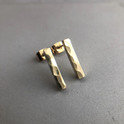 brass pierce koeda mini /真鍮/ピアス/槌目/ハンドメイド/シンプル 2枚目の画像
