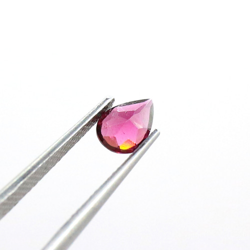 天然石 ルース 裸石 素材 ロードライトガーネット 0.65ct 約6×5mm