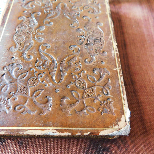 ゜+ 1831年 フランスの小さな小説 エレガントな表紙 アンティーク