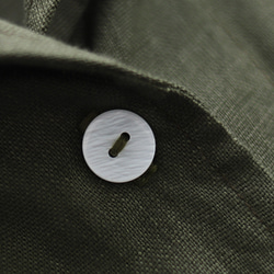 《數量有限》亞麻披肩領2way襯衫外套外罩（卡其色）CO01。 第11張的照片