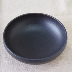 黒マットの平鉢 (Φ17cm) 3枚目の画像
