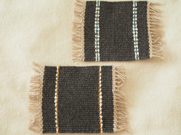 手織りコースター✳ダークグレー✳柄違い2枚組✳ 2枚目の画像