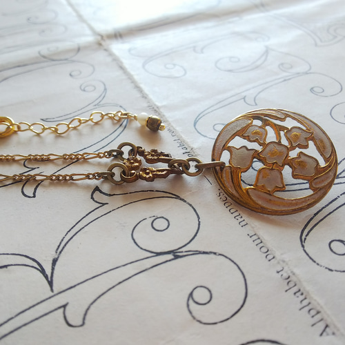 アンティーク すずらんWhite（28㎜）クラシカルFloralネックレス