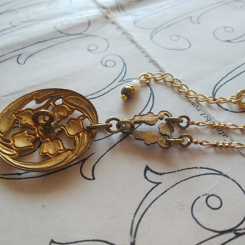 アンティーク すずらんWhite（28㎜）クラシカルFloralネックレス