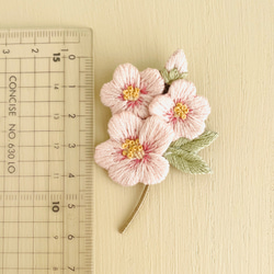 ［期間限定SALE］桜の刺繍ブローチ＊c 11枚目の画像