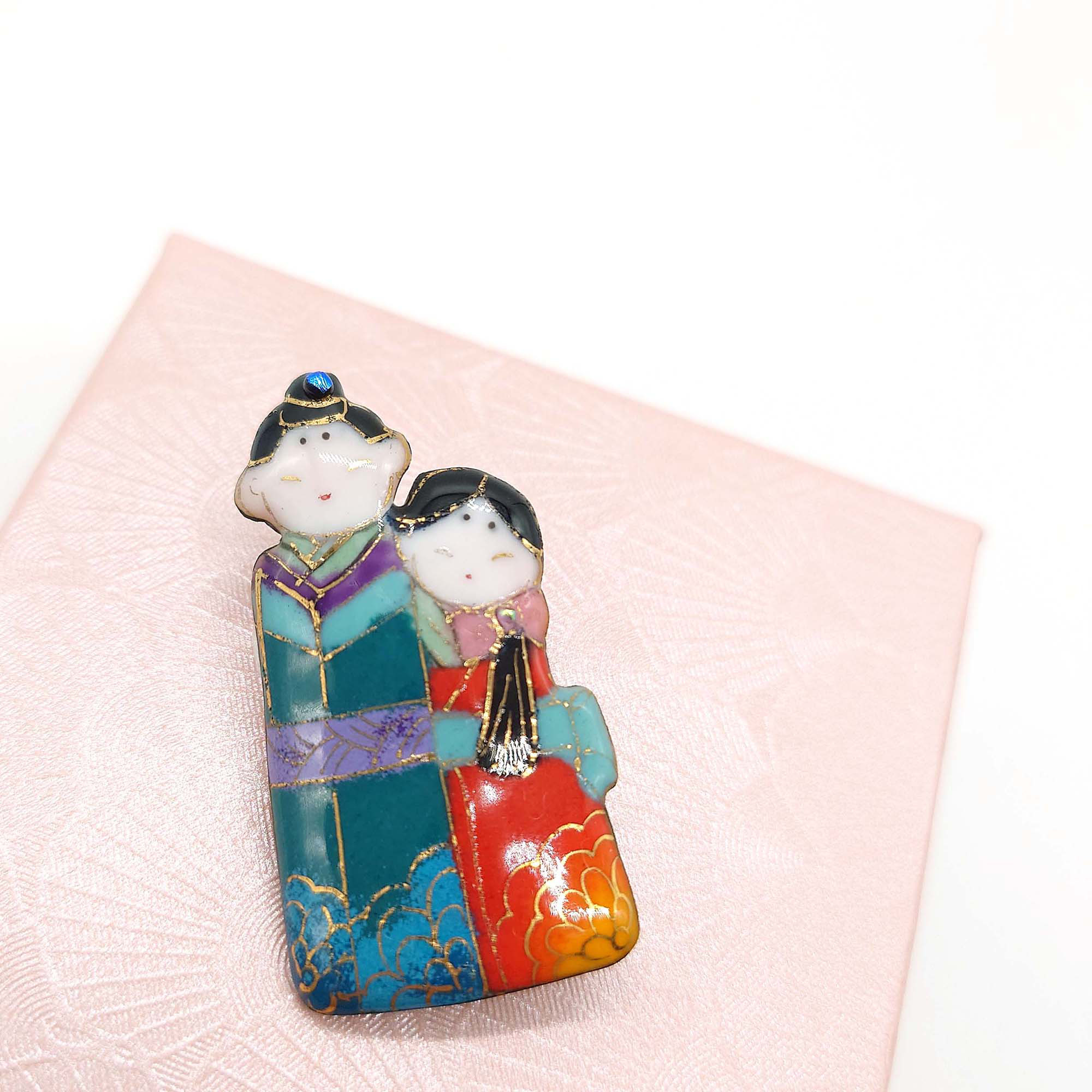 雛人形(2023F)の七宝焼ブローチ【受注制作】