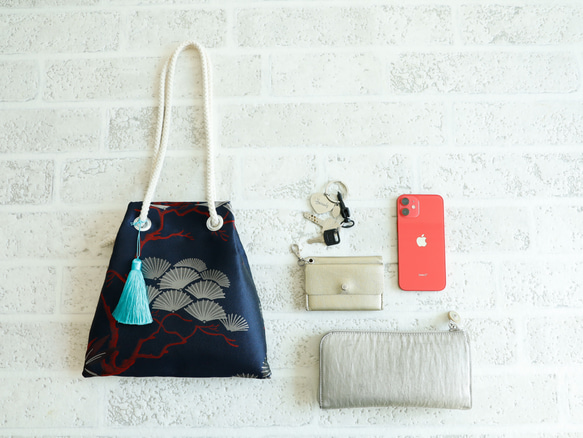 FUJIYAMA 手拿包 裝飾藝術紅色 2WAY 簡約手拿包，可肩背或斜挎 第10張的照片