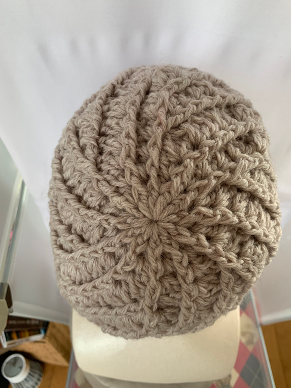 手編みの帽子 2枚目の画像