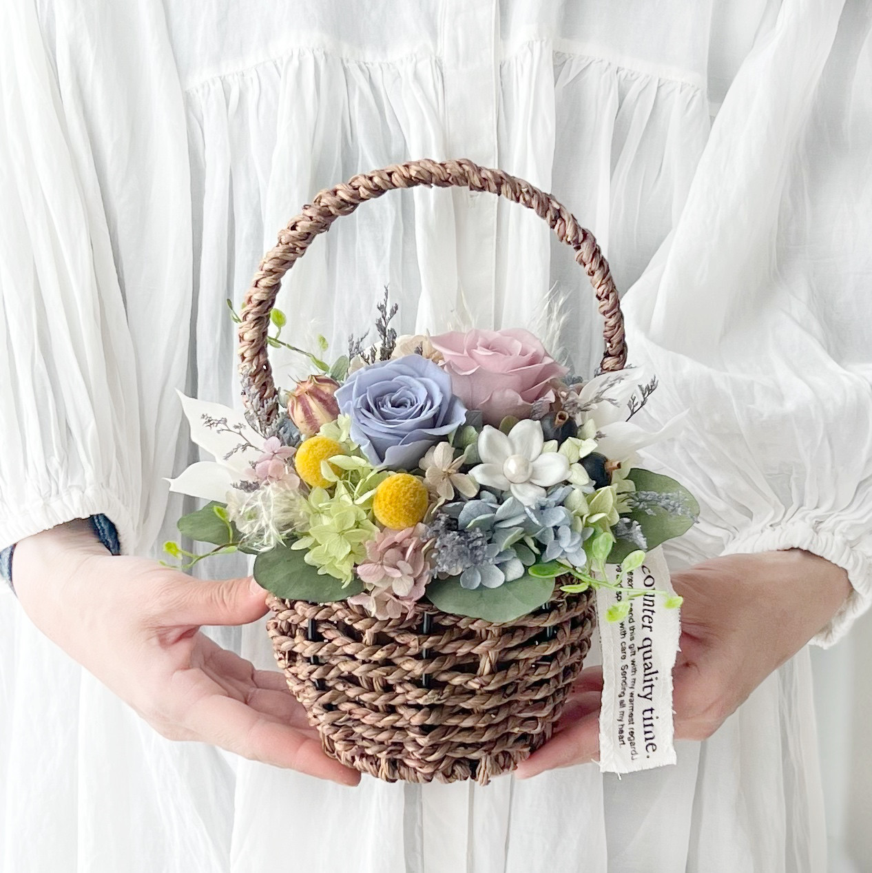 バスケットアレンジ　くすみブルー　誕生日　結婚祝い　プリザーブドフラワー　発表会　新築祝い